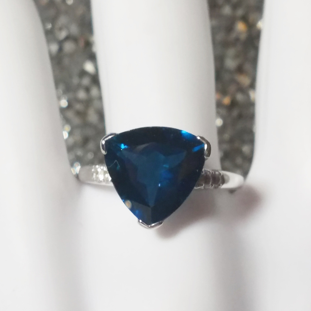 Trillion London Blue Solitaire 5+ct St Silver Ring